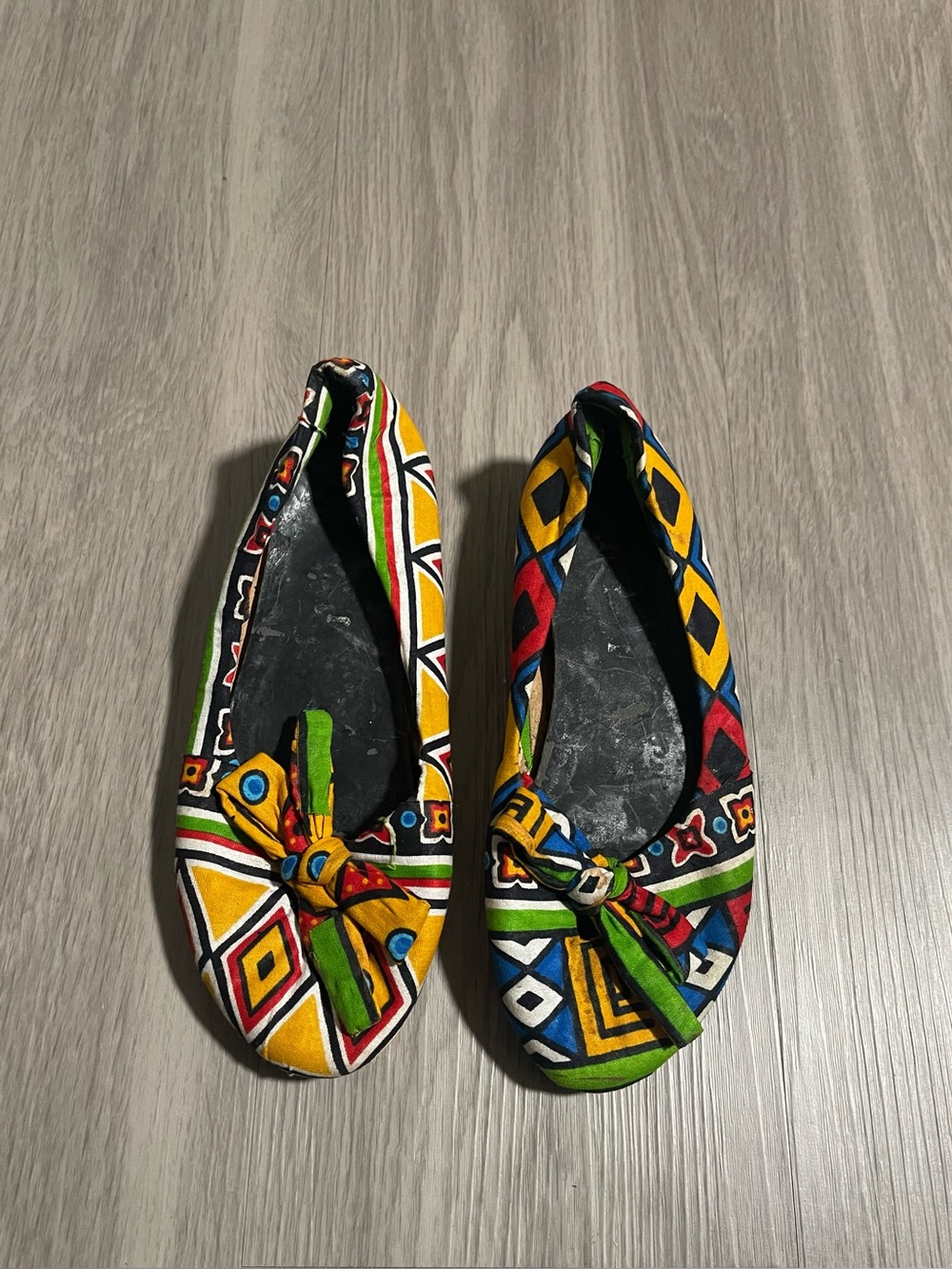 Colorful Geometric Print Women’s Ballet Flats